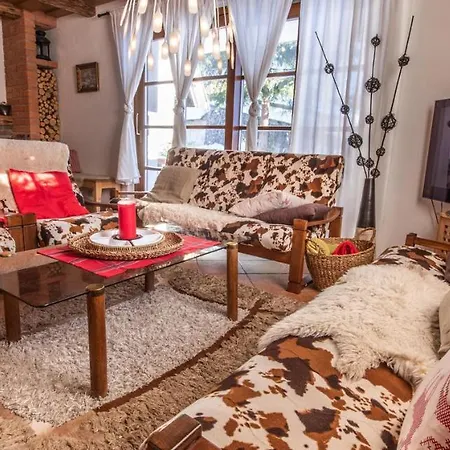 ゲストハウス Alpina Certov ラーズィ・ポット・マキトウ