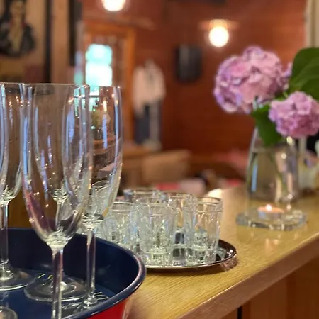 Alpina Certov 3* ラーズィ・ポット・マキトウ