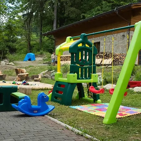 ゲストハウス Alpina Certov